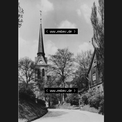 Dick-Foto-Verlag Erlbach I.V. aus Sammlung Trinitatiskirche in Bad Elster. Das Digital JPG-Bild der Ansichtskarte aus Bad Elster im Vogtland kann günstig für die eigene Digitale... Sammlung