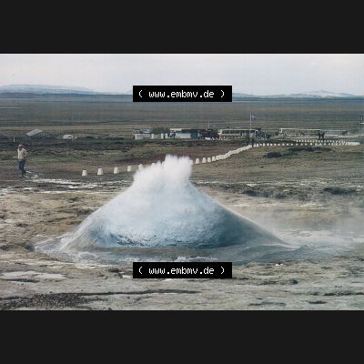 Ansichtskarte Island Geysir Strokkur Island Reykjavik. Ansichtskarte bzw. Postkarte aus Island / Iceland alte Postkarten der 1980er Jahre. Die Ansichtskarte bzw. Postkarte... Sammlung