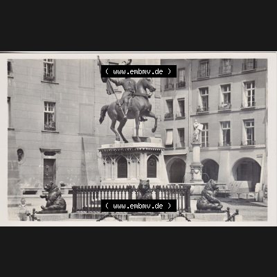 Ansichtskarte Schweiz, Karton Bern, Verwaltungskreis Bern-Mittelland, Stadt Bern, vor 1945 In s/w Schwarzweiß Bern, Erlachdenkmal und Mosesbrunnen (1) Sammlung
