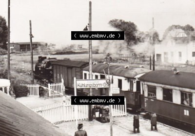 DDR Dampflokomotive aus Deutschland 1970, Bäderbahn Bad Doberan, Ostseebad Kühlungsborn, Ausfahrt Personenzug aus Hauptbahnhof... Sammlung
