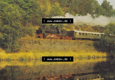 DDR Dampflokomotive aus Deutschland Museumslokomotive 38-1182 am Gewässer (1) Sammlung