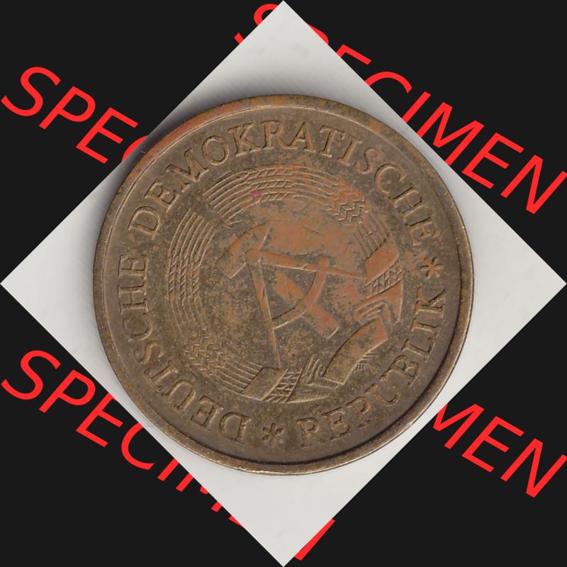 DDR Münze 1969-1990 Umlaufmünze / Kursmünze 1969-1990, 20 Pfennig 1969-1, DDR-Telefonmünze. Vorderseite der 20 Pfennig Münzen der DDR, die schweren... Sammlung