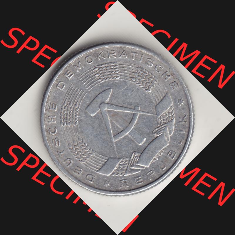 DDR Münze 1957-1990 Umlaufmünze / Kursmünze 1957-1957, A 2 Deutsche Mark 1957-1. Vorderseite der 2-Mark Münzen der DDR. Hier im online Katalog befinden sich... Sammlung