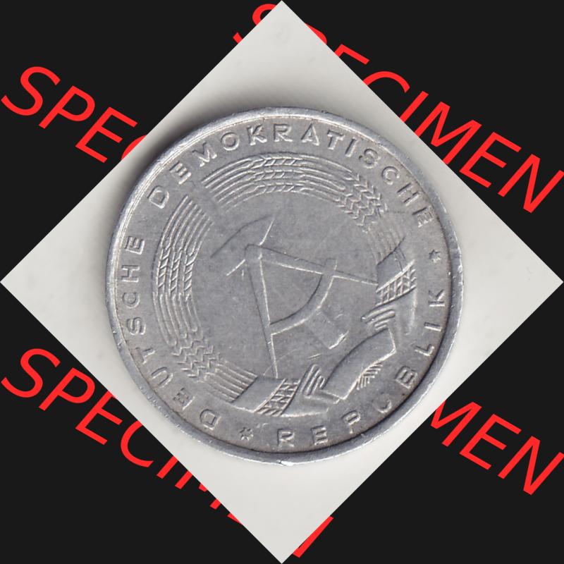 DDR Münze 1948-1990 Umlaufmünze / Kursmünze 1968-1990, A 5 Pfennig 1968-4. Vorderseite der 5 Pfennig Münze der DDR. Hier im online Katalog befinden sich 5 Pfennig-Stücke,... Sammlung