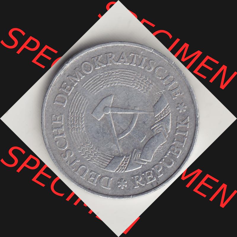 DDR Münze 1956-1990 Umlaufmünze / Kursmünze 1972-1990, A 1 Mark 1978. Vorderseite der 1-Mark Münzen der DDR. Hier im online Katalog befinden sich 1 Mark-Stücke,... Sammlung