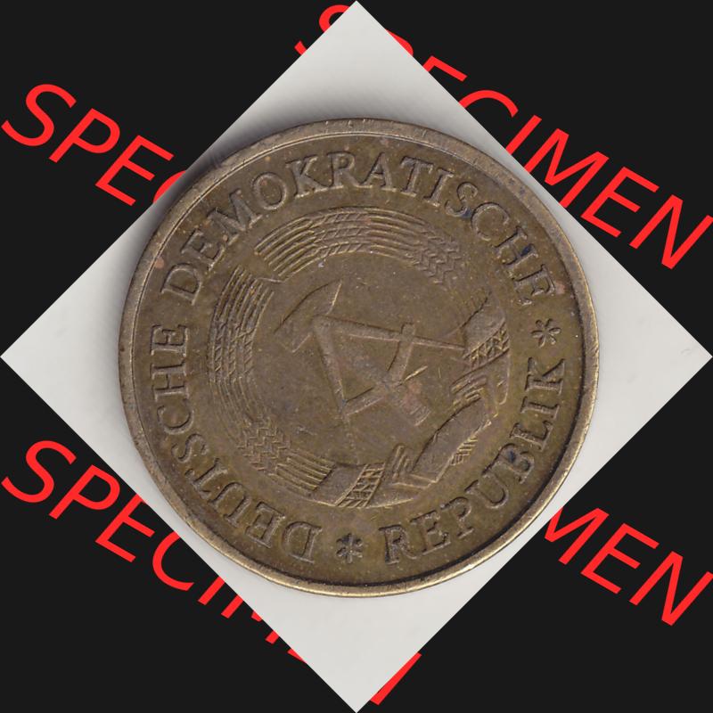 DDR Münze 1969-1990 Umlaufmünze / Kursmünze 1969-1990, 20 Pfennig 1969-5, DDR-Telefonmünze. Vorderseite der 20 Pfennig Münzen der DDR, die schweren... Sammlung