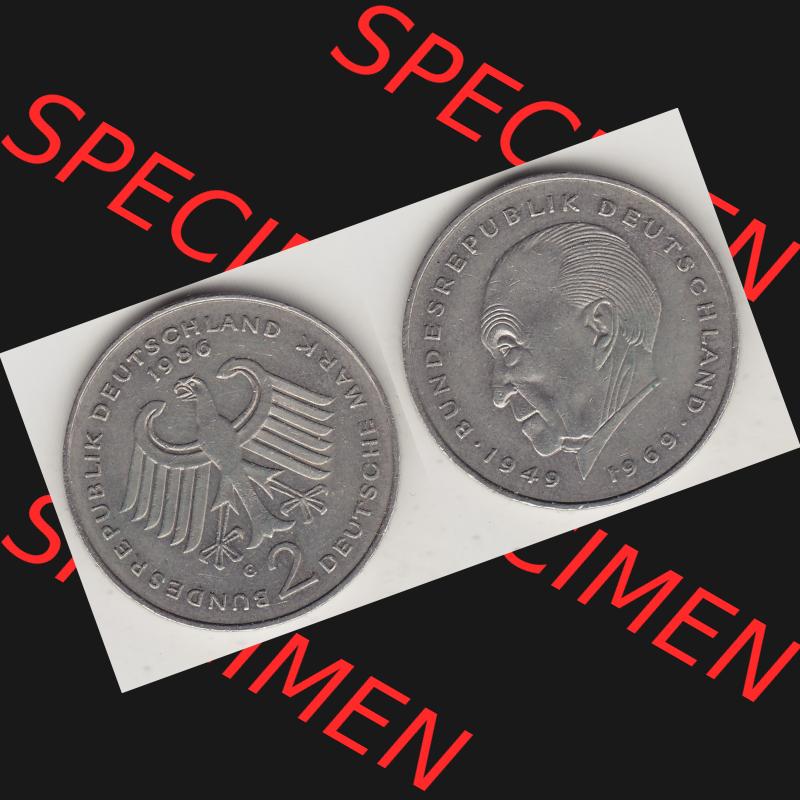 BRD Münzen 2 DM, Gedenkmünze 1969-1987, 2 DM, Deutsche Mark Konrad Adenauer 1986 G-1. VS-RS auf einen Bild / Foto einer 2 DM, 2 Deutsche Mark G Gedenkmünze,... Sammlung