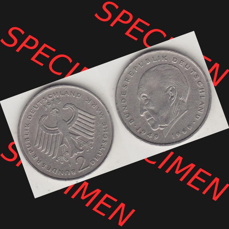 BRD Münzen 2 DM, Gedenkmünze 1969-1987, 2 DM, Deutsche Mark Konrad Adenauer 1978 F-1. VS-RS auf einen Bild / Foto einer 2 DM, 2 Deutsche Mark F Gedenkmünze,... Sammlung