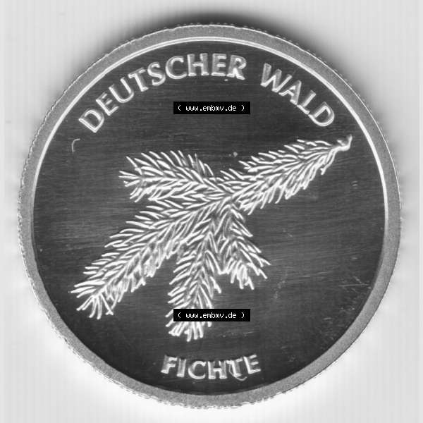 Grau bzw. s/w Goldmünzen 20 Euro 20 Euro Goldmünze 2012 Fichte Vorderseite zum herunterladen als Bildmaterial für ihre Sammlung der 20 Euro Goldmünzen aus Deutschland Sammlung Graustufen