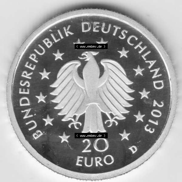 Grau bzw. s/w Goldmünzen 20 Euro 20 Euro Goldmünze 2013 Kiefer Rückseite zum herunterladen als Bildmaterial für ihre Sammlung der 20 Euro Goldmünzen aus Deutschland Sammlung Graustufen