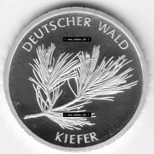 Grau bzw. s/w Goldmünzen 20 Euro 20 Euro Goldmünze 2013 Kiefer Vorderseite zum herunterladen als Bildmaterial für ihre Sammlung der 20 Euro Goldmünzen aus Deutschland Sammlung Graustufen