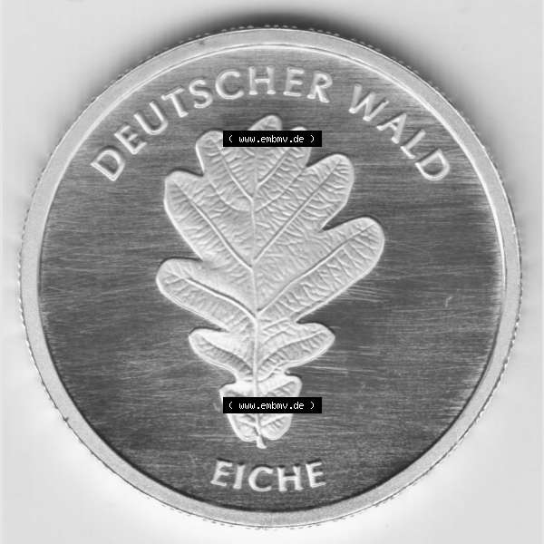 Grau bzw. s/w Goldmünzen 20 Euro 20 Euro Goldmünze 2010 Eiche Vorderseite zum herunterladen als Bildmaterial für ihre Sammlung der 20 Euro Goldmünzen aus Deutschland Sammlung Graustufen