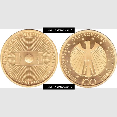 Deutschland 100 Euro Goldmünze 2005, Fußball WM 2006 in Deutschland. Vorderseite und Rückseite der 100 Euro Goldmünze aus Deutschland der BRD auf einen Bild zum katalogisieren.... Sammlung