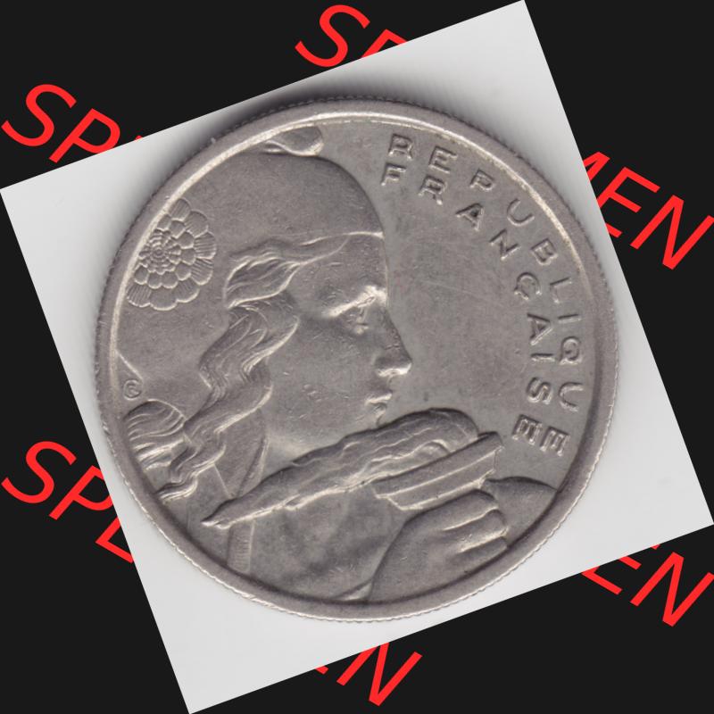 Münze Frankreich 1954-1958; 100 Francs, Franken Typ I. 1955. Rückseite der alten französischen Umlaufmünze aus Frankreich in der Francs-Währung zum katalogisieren... Sammlung