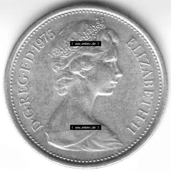 Grau bzw. s/w Münzen Großbritannien Umlaufmünze 1975, 5 New Pence-England. Vorderseite der alten britischen Münze aus Großbritannien zum katalogisieren und verwalten im Münzen-Katalog... Sammlung Graustufen