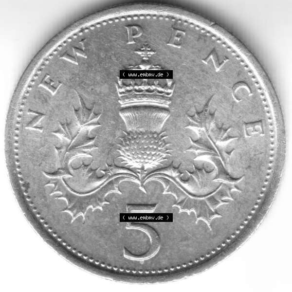 Grau bzw. s/w Münzen Großbritannien Umlaufmünze 1975, 5 New Pence-England. Rückseite der alten britischen Münze aus Großbritannien zum katalogisieren und verwalten im Münzen-Katalog... Sammlung Graustufen