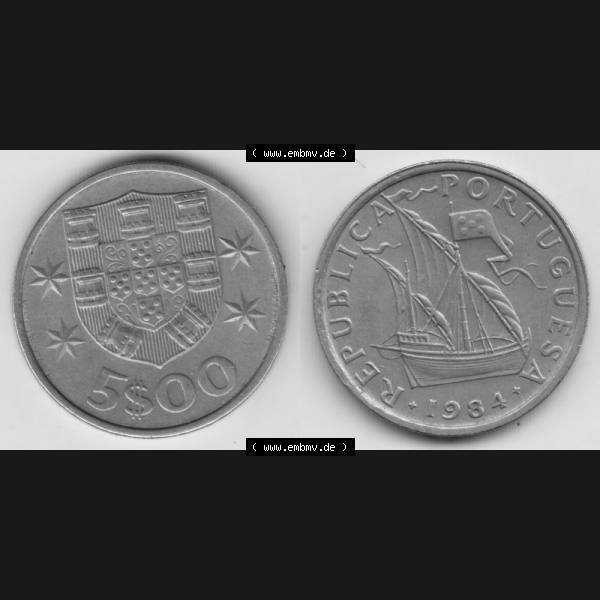 Grau bzw. s/w Münzen Portugal Umlaufmünze 1963-1986, 5 Escudos 1984. Vorderseite und Rückseite auf einen Bild/Foto der portugiesischen Umlaufmünze aus Portugal vor der Euro-Einführung... Sammlung Graustufen