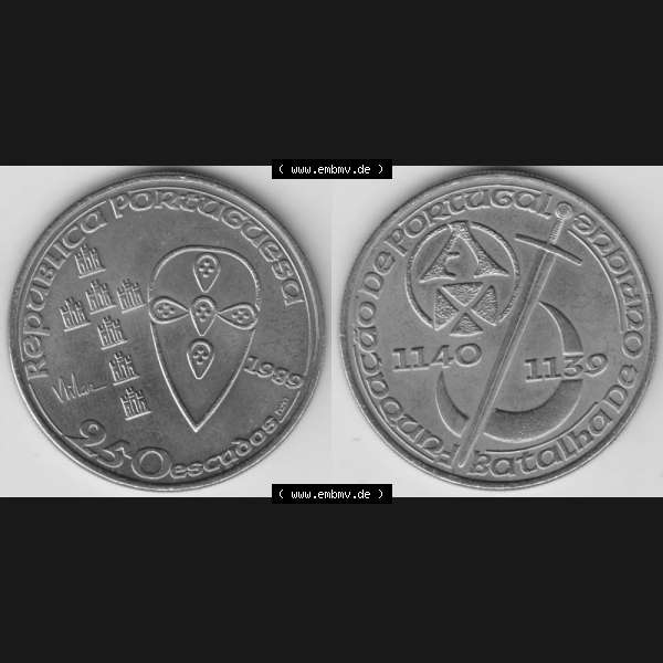 Grau bzw. s/w Münzen Portugal Gedenkmünze 1989-1989, 250 Escudos Batalha de Ourique, Schlacht von Ourique. Vorderseite und Rückseite auf einen Bild/Foto der portugiesischen Gedenkmünze... Sammlung Graustufen