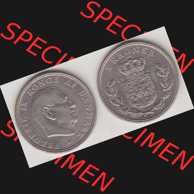Münzen Dänemark Umlaufmünze 1960-1972, 5 Kronen 1961, König Frederick IX. Vorderseite und Rückseite horizontal auf einen digitalen Bild der alten dänischen... Sammlung