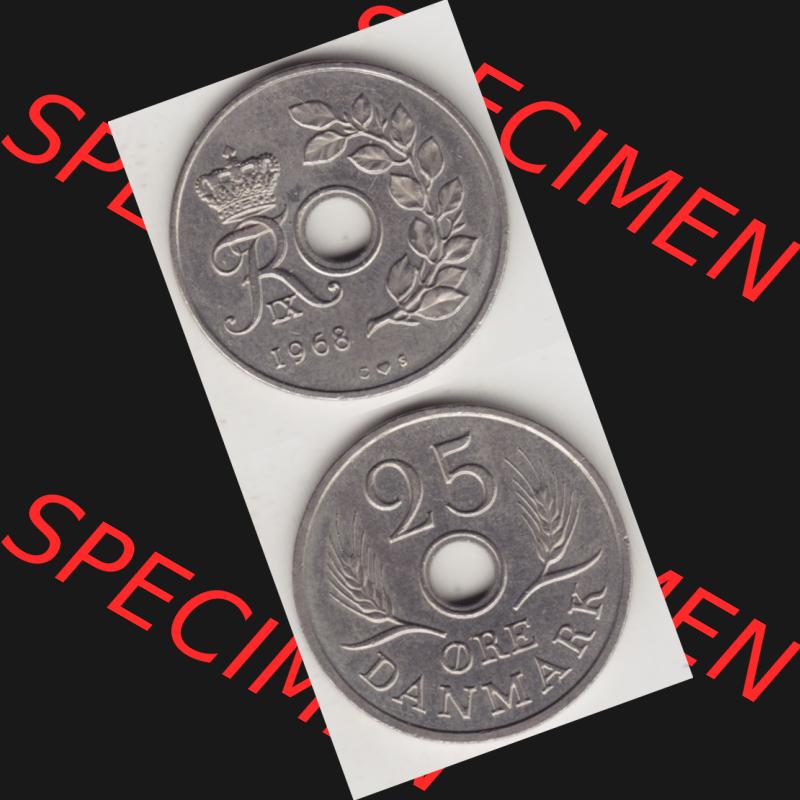 Münzen Dänemark Umlaufmünze 1966-1972, 25 Öre 1968 I. Vorderseite und Rückseite vertikal auf einen digitalen Bild der alten dänischen Umlaufmünze aus Dänemark... Sammlung