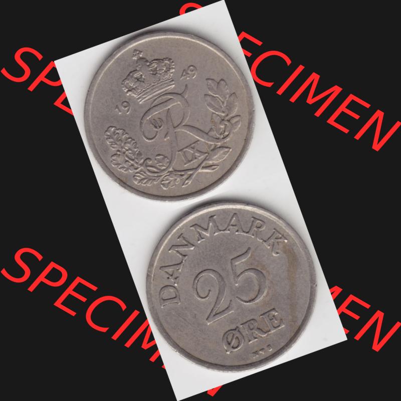 Münzen Dänemark Umlaufmünze 1948-1955, 25 Öre 1949 Kursmünze. Vorderseite und Rückseite vertikal auf einen digitalen Bild der alten dänischen Umlaufmünze... Sammlung