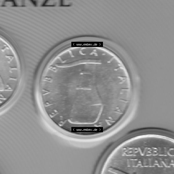 Grau bzw. s/w Münzen Italien Umlaufmünze 1951-2001, 5 Lira-Lire Schiffs-Ruder 2001. Vorderseite und Rückseite horizontal auf einen digitalen Bild der alten italienischen Münze aus Italien... Sammlung Graustufen