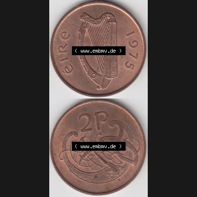 Münzen Irland Umlaufmünze 1971-1988, 2 Pence 1975. Vorderseite und Rückseite vertikal untereinander auf einen digitalen Bild der alten irischen Umlaufmünze aus Irland in... Sammlung
