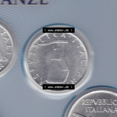 Münzen Italien Umlaufmünze 1951-2001, 5 Lira-Lire Schiffs-Ruder 2001. Vorderseite und Rückseite horizontal auf einen digitalen Bild der alten italienischen Münze aus Italien... Sammlung