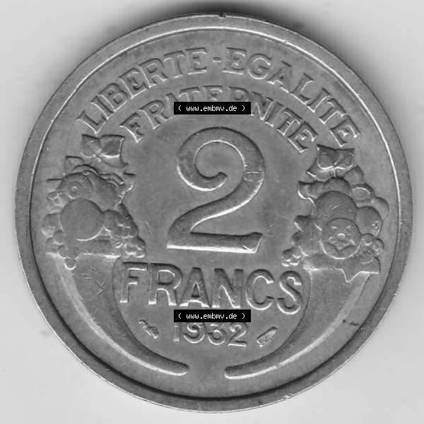 Grau bzw. s/w Alte Münzen KMS Frankreich, aus Kursmünzensatz-Zusammenstellung der Jahre 1917-1952, mit der Münze 1931-1941, 2 Franken, Francs, 1932-1. Rückseite... Sammlung Graustufen