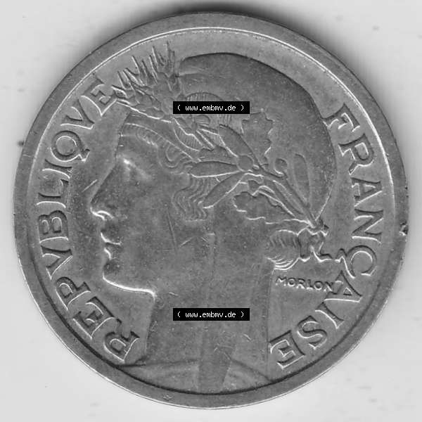 Grau bzw. s/w Alte Münzen KMS Frankreich, aus Kursmünzensatz-Zusammenstellung der Jahre 1917-1952, mit der Münze 1931-1941, 1 Franken, Franc, 1939-1. Vorderseite der... Sammlung Graustufen