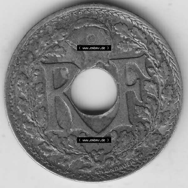 Grau bzw. s/w Münzen Frankreich Umlaufmünze 1917-1938, 10 Centimes, 10 CMES EGALITÉ FRATERNITÉ LIBERTÉ 1918-2. Bildmaterial der Vorderseite einer Umlaufmünze aus... Sammlung Graustufen