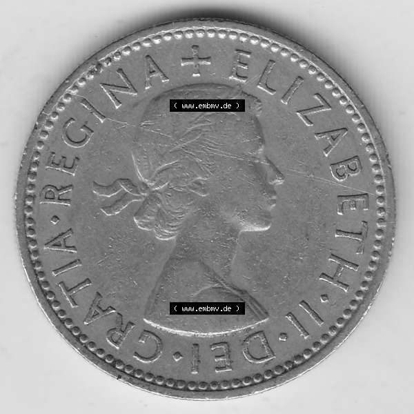 Grau bzw. s/w Münzen Großbritannien Umlaufmünze 1954-1970, 1 Schilling - Shilling, 1957-2 Wappen mit drei Löwen. Vorderseite der alten britischen Münze aus Großbritannien... Sammlung Graustufen