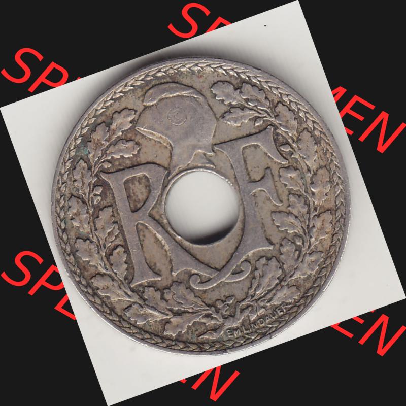 Münzen Frankreich Umlaufmünze 1917-1938, 10 Centimes - Cmes 1935-4. Vorderseite der alten französischen Umlaufmünze 10 Cmes - Centimes - Cent aus Frankreich in der Francs-Währung... Sammlung
