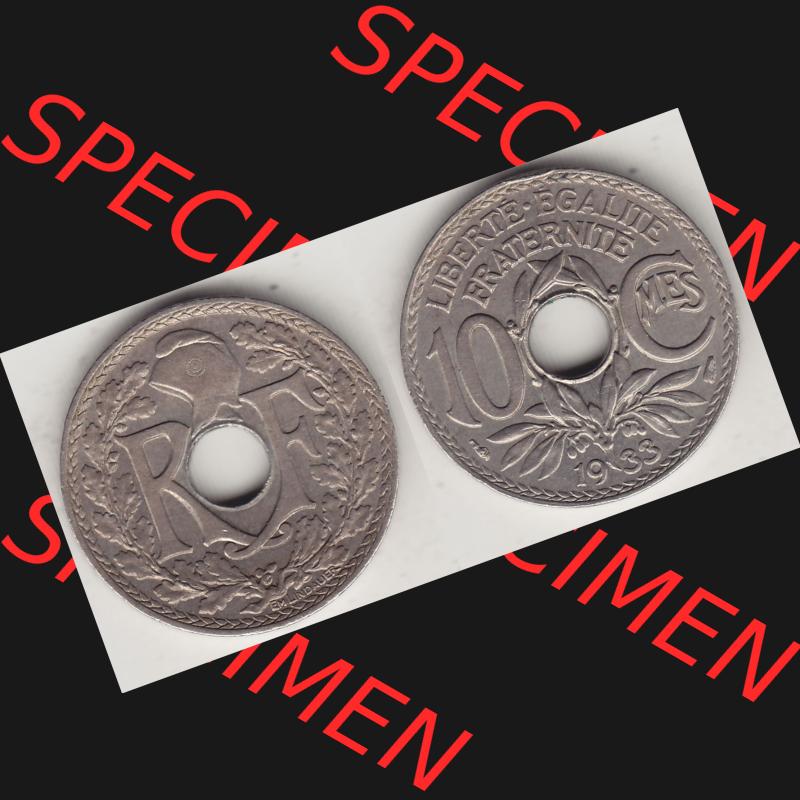 Alte Münzen KMS Frankreich, aus Kursmünzensatz-Zusammenstellung der Jahre 1917-1952, mit der Münze 1917-1938, 10 Cmes, Centimes 1933-1. Vorderseite und Rückseite... Sammlung