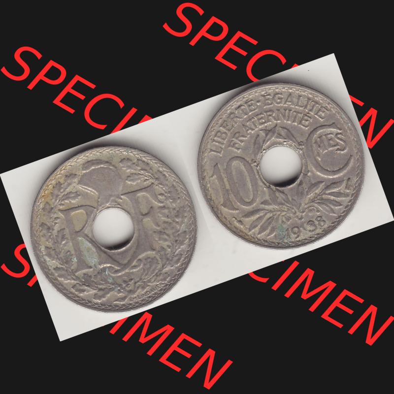 Münzen Frankreich Umlaufmünze 1917-1938, 10 Centimes - Cmes 1938-2. Vorderseite und Rückseite horizontal auf einen digitalen Bild der alten französischen Umlaufmünze... Sammlung