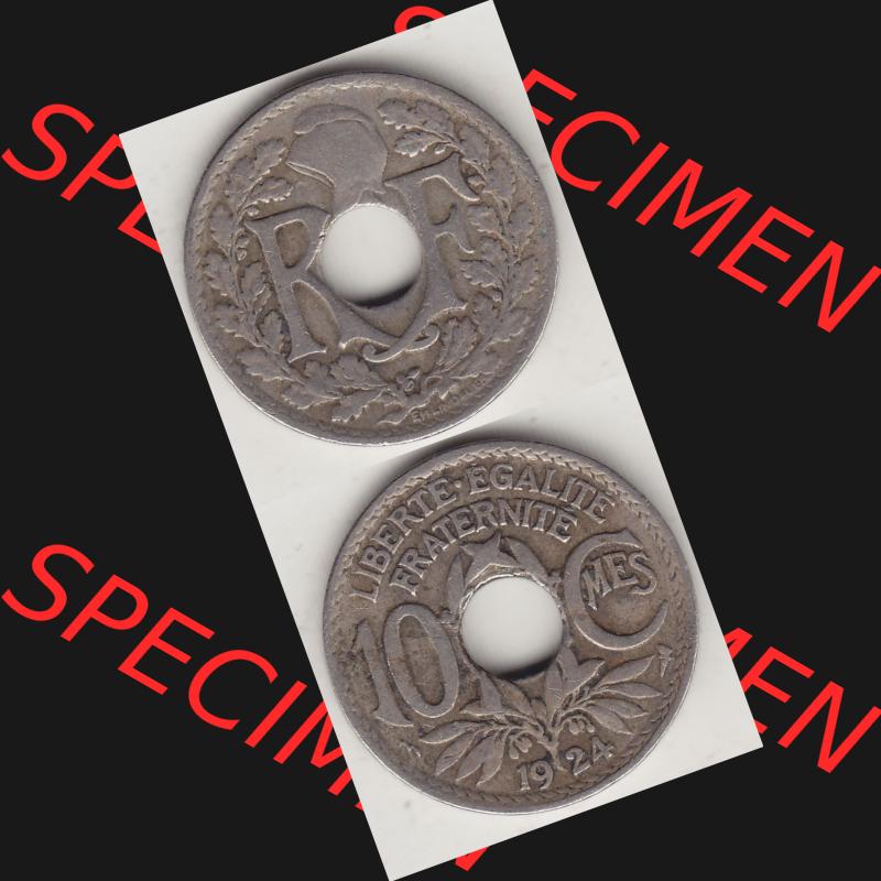 Münzen Frankreich Umlaufmünze Vollansicht 1917-1938, 10 Centimes, 10 CMES EGALITÉ FRATERNITÉ LIBERTÉ 1924-1. Vertikales beidseitiges Bildmaterial der Vorderseite... Sammlung