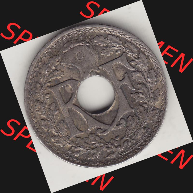 Münzen Frankreich Umlaufmünze 1917-1938, 10 Centimes, 10 CMES EGALITÉ FRATERNITÉ LIBERTÉ 1918-2. Bildmaterial der Vorderseite einer Umlaufmünze aus... Sammlung