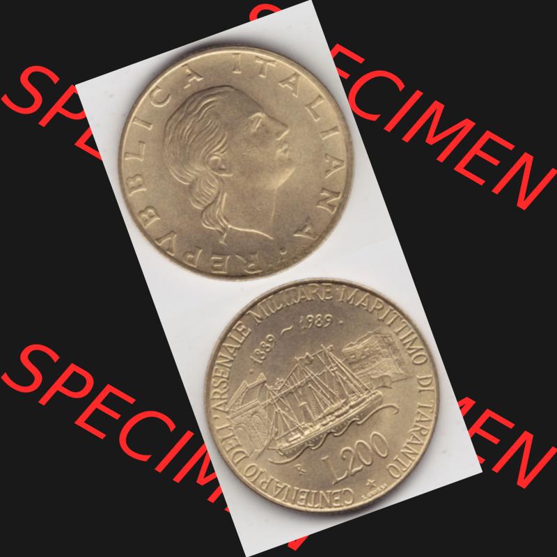 Bildmaterial von Münzen aus Italien / Italia Gedenkmünzen 1989-1989, 200 Lire Marinebasis Tarent. Vorderseite und Rückseite vertikal untereinander auf einen digitalen Bild... Sammlung