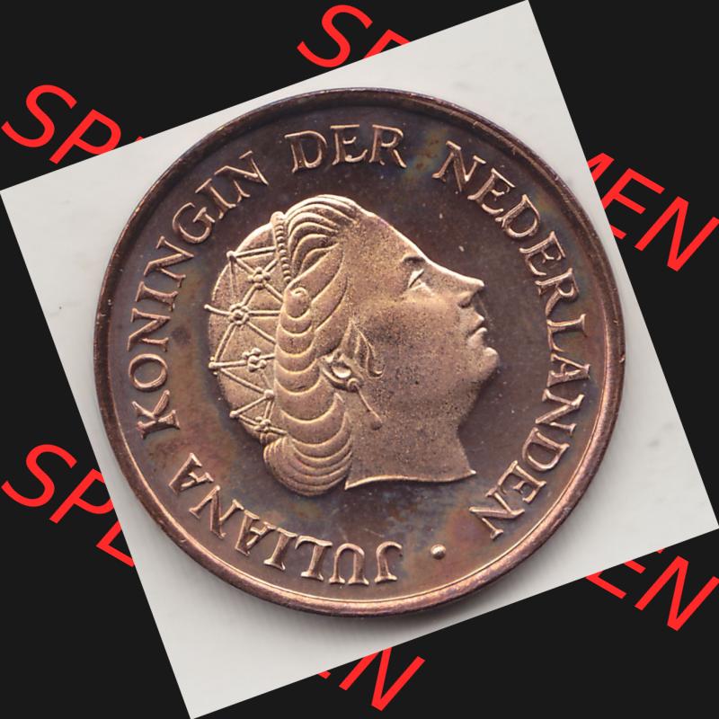 Alte Münzen KMS Niederlande, Kursmünzensatz 1977, 1950-1980, 5 Cent, 1977-1, JULIANA KONINGIN DER NEDERLANDEN. Vorderseite einer Münze aus offiziellen... Sammlung
