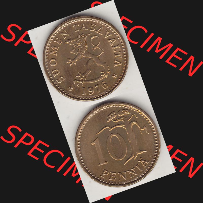 Alte Münzen KMS Finnland, Kursmünzensatz 1976 in Stempelglanz 1963-1982, 10 Penny, Penniä 1976-1, SUOMEN TASAVALTA. Vorderseite und Rückseite vertikal... Sammlung