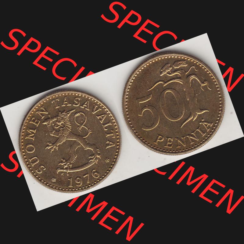Alte Münzen KMS Finnland, Kursmünzensatz 1976 in Stempelglanz 1963-1990, 50 Penny Penniä 1976-1, SUOMEN TASAVALTA. Vorderseite und Rückseite zusammengefügt... Sammlung