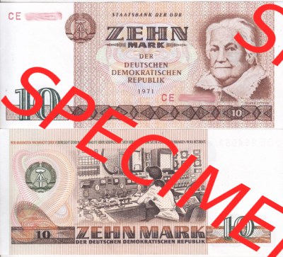 Banknote DDR 1971, 10 Mark. Vorderseite und Rückseite auf einen Digitalen Bild der DDR-Banknoten aus Komplettsatz -.-.- Sammlung