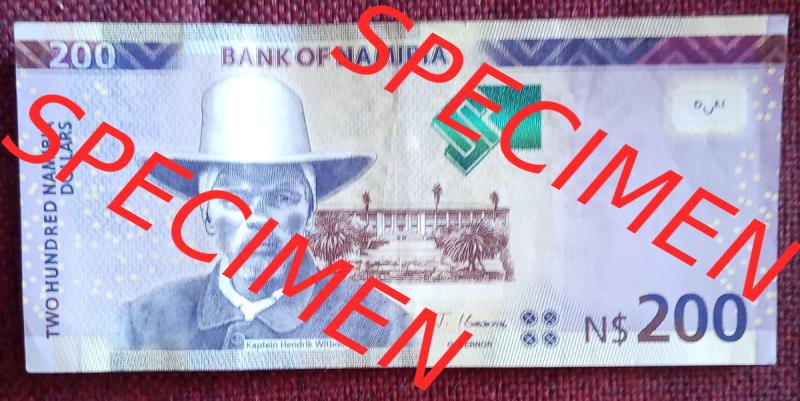 Banknoten Namibia: Und wieder habe ich eine neue Banknote bekommen. Leider jedoch keinen 50er und 100er, sondern den größten Wert, einen 200er. 230 Dollar sind... Sammlung