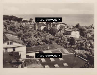 Alte Fotos von Ostseebad Sassnitz in Mecklenburg-Vorpommern 1954, Blick vom Rathaus zur See. Alter und echter original Foto-Abzug... Sammlung