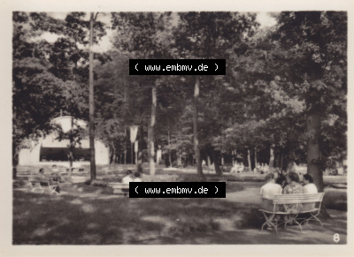Alte Fotos von Ostseebad Koserow in Mecklenburg-Vorpommern 1956, 8. Kurplatz. Alter und echter original Foto-Abzug aus einer Fotomappe,... Sammlung