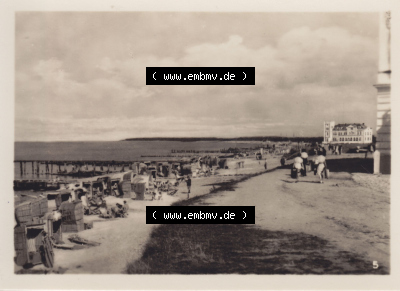 Alte Fotos von Ostseebad Heiligendamm in Mecklenburg-Vorpommern 1953, 5. Strand mit Fritz Reuter-Haus. Alter und echter original... Sammlung