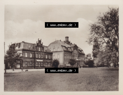 Alte Fotos von Ostseebad Sassnitz in Mecklenburg-Vorpommern 1954, Saßnitzer Post und Rathaus. Alter und echter original Foto-Abzug... Sammlung