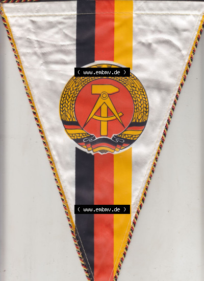DDR Sportclub Wimpel Internationales Boxturnier um den Chemiepokal Halle - 5 Jahre. Rückseite von einen Wimpel aus der DDR, Sportwimpel... Sammlung