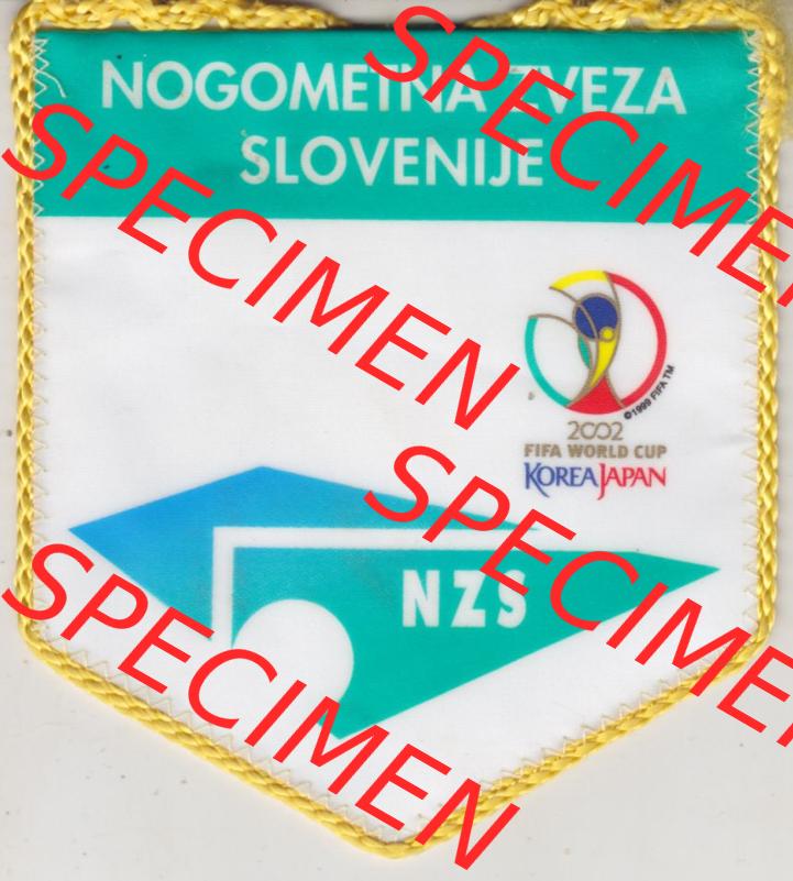 Internationaler Fußball Wimpel aus SVN - Slowenien Nogometna zveza Slovenije ist der nationale Fußballverband von Slowenien. Vorderseite vom Fußball-Wimpel vom Fußballclub... Sammlung