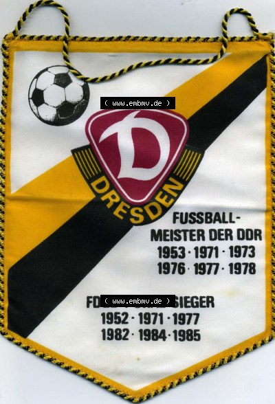 DDR Sportclub Wimpel 1988 von Dynamo Dresden Fußball-Wimpel von 1988 Sammlung
